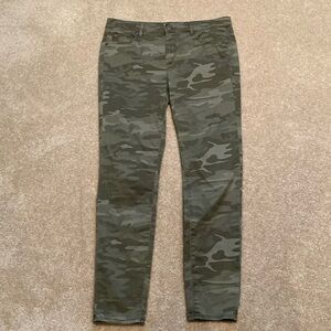 LOFT skinny camouflage pants